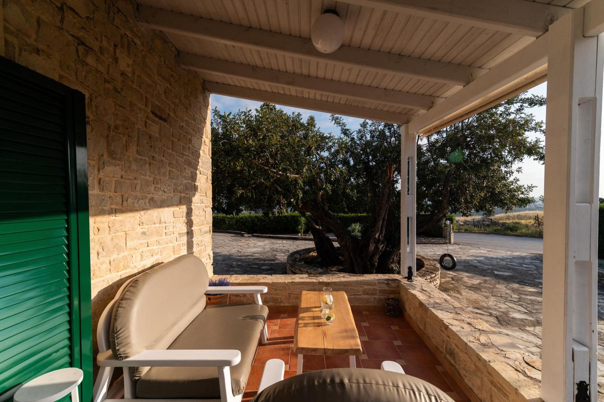 Carob Villa Moírai 외부 사진